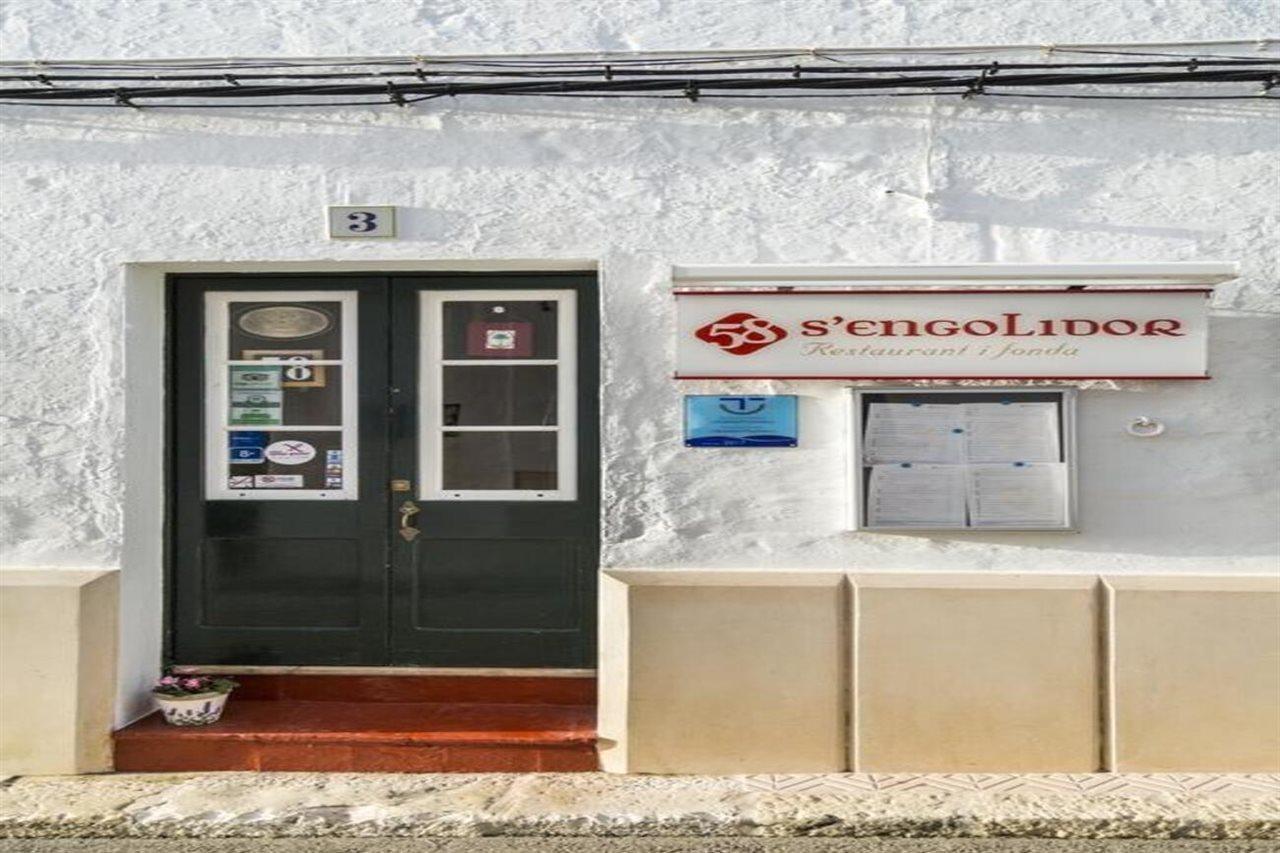Hostal S'Engolidor Santo Tomás Exterior foto